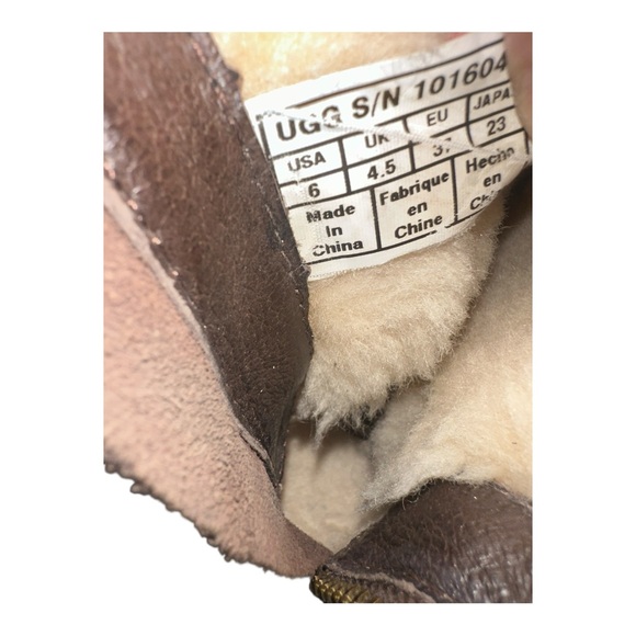 UGG Langley, Water Resistant Suede, fully lined sheepskin boots Size 6 - Picture 8 of 8